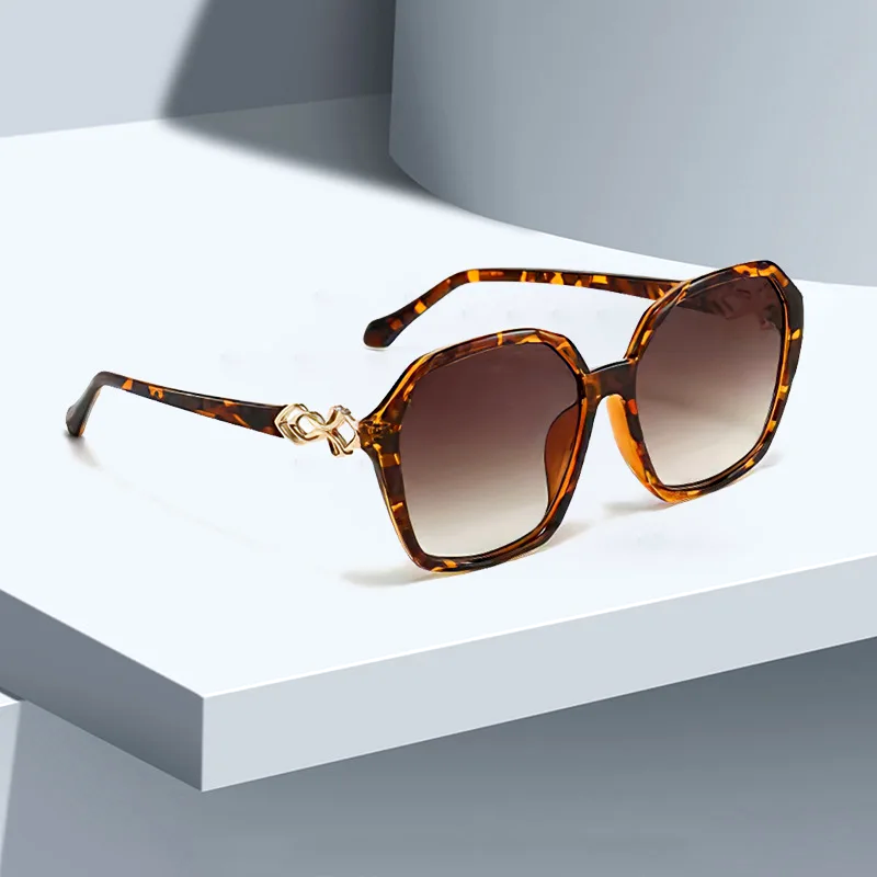 Allure Oversized Sunglasses