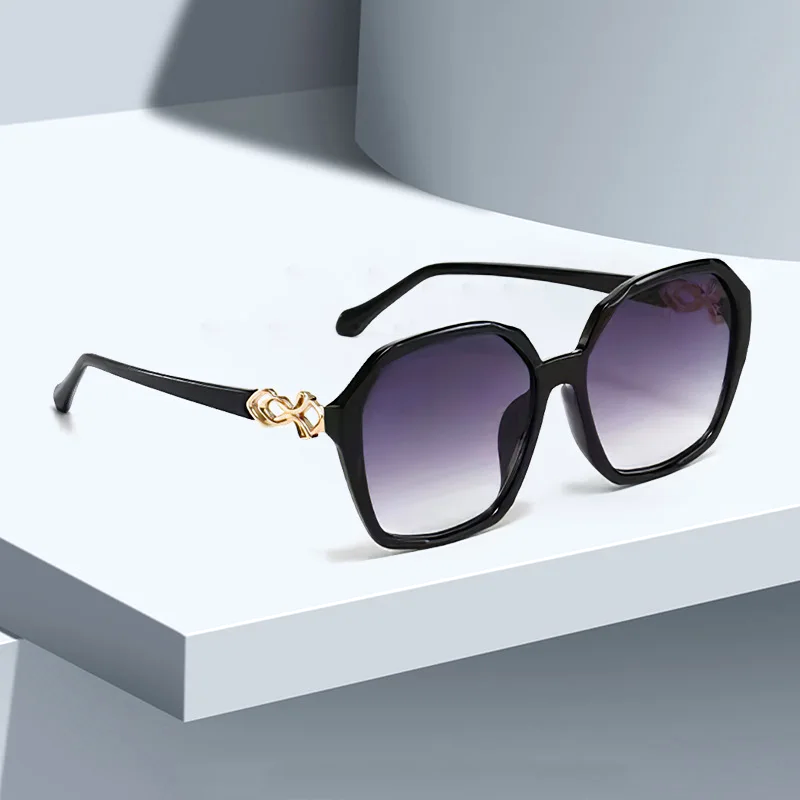Allure Oversized Sunglasses