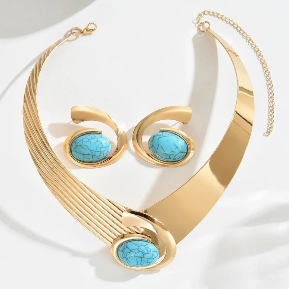 Aureus Opal Jewelry Set