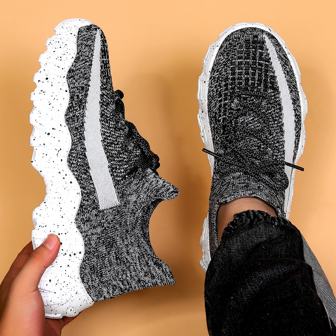 Eliot Adaptive Shoe